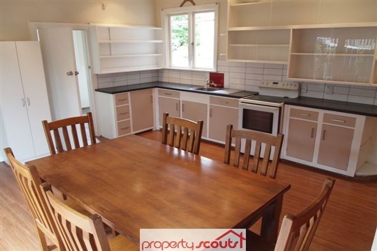 Photo of property in 58 Manor Place, Dunedin Central, Dunedin, 9016