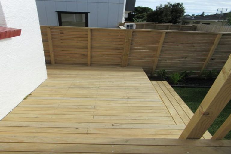 Photo of property in 2 Nikau Street, New Lynn, Auckland, 0600