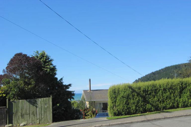 Photo of property in 77 Tees Street, South Hill, Oamaru, 9400