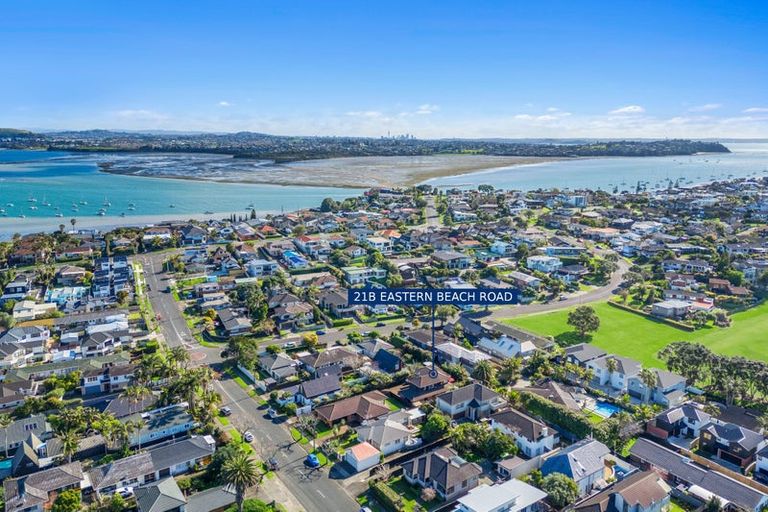 Photo of property in 21b Eastern Beach Road, Eastern Beach, Auckland, 2012