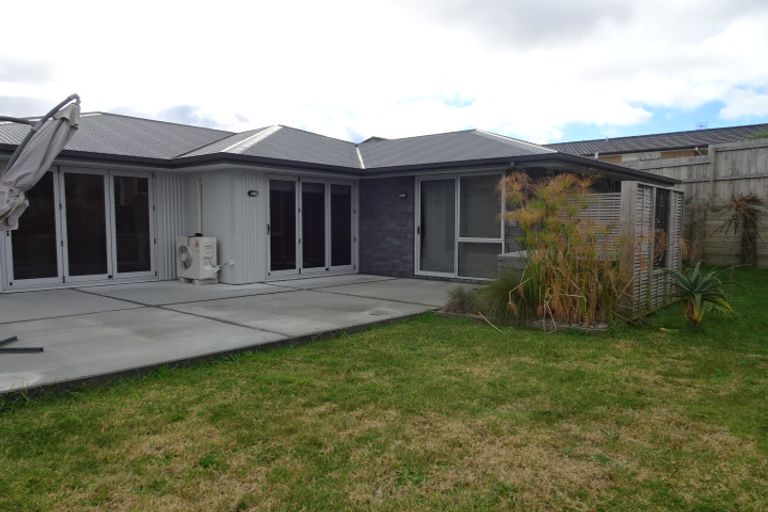 Photo of property in 198 Ballintoy Park Drive, Welcome Bay, Tauranga, 3175