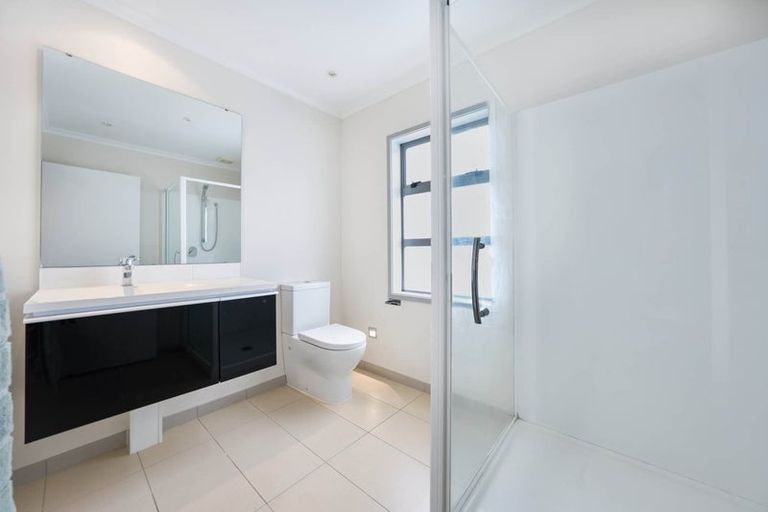 Photo of property in 40 Buckley Avenue, Hobsonville, Auckland, 0616