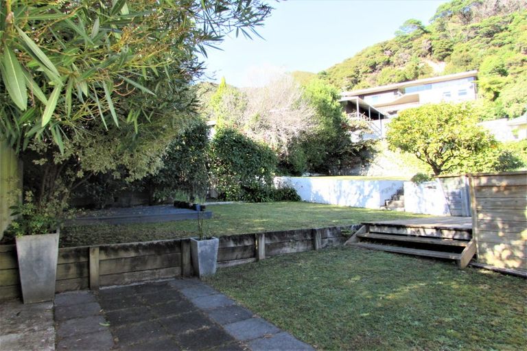 Photo of property in 2 Volkner Grove, Waterloo, Lower Hutt, 5011