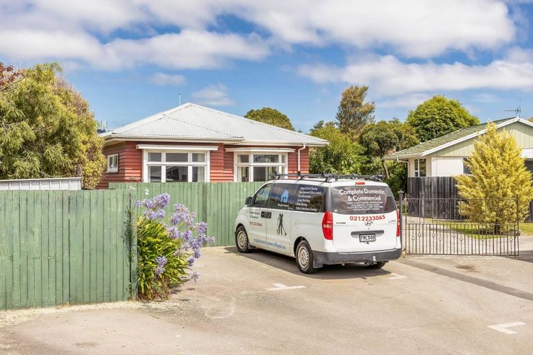 Photo of property in 2/72 Barton Street, Woolston, Christchurch, 8023