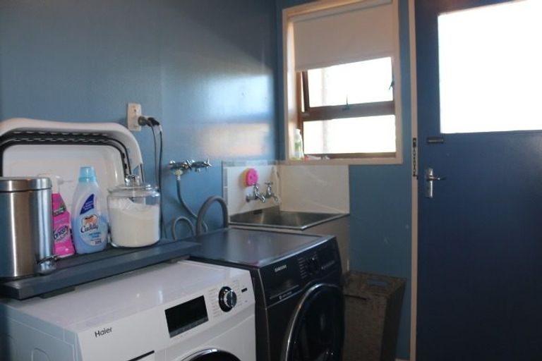 Photo of property in 34 Pencarrow Street, Highbury, Palmerston North, 4412