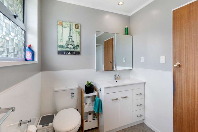 Photo of property in 26 John F Kennedy Drive, Milson, Palmerston North, 4414