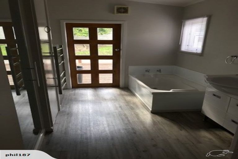 Photo of property in 135 Carlyle Street, Napier South, Napier, 4110