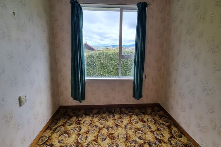 Photo of property in 22 Murchie Street, Thornbury, Riverton, 9883