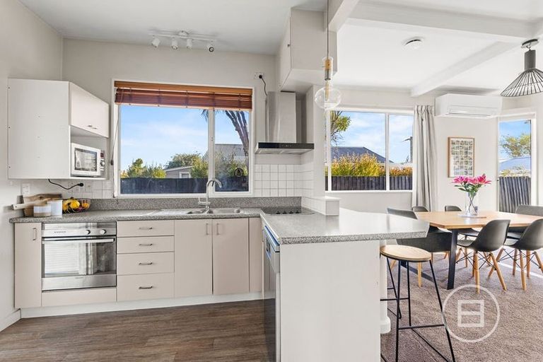 Photo of property in 16 Dunn Street, Somerfield, Christchurch, 8024