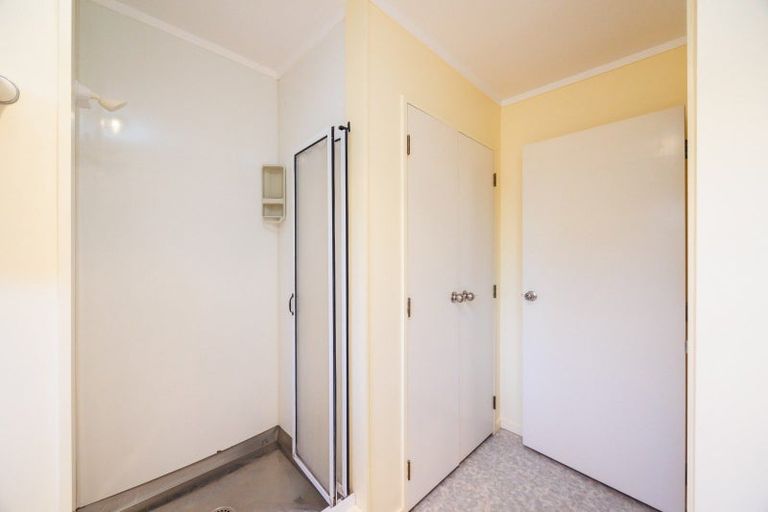 Photo of property in 16 Delta Place, Milson, Palmerston North, 4414