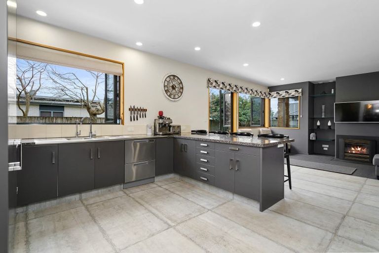 Photo of property in 71 Swayne Road, Cambridge, 3434