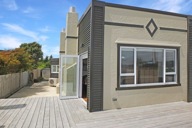 Photo of property in 35 Nash Parade, Foxton Beach, Foxton, 4815