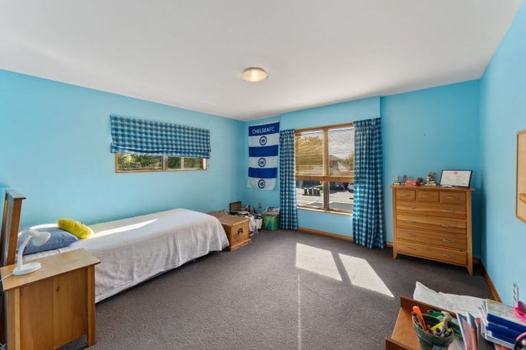 Photo of property in 33 Bryndwr Road, Fendalton, Christchurch, 8052