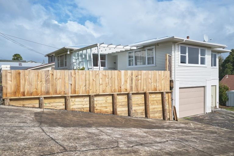 Photo of property in 20 Victoria Road, New Plymouth, 4310