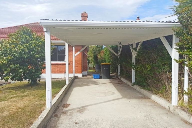 Photo of property in 1 Sickels Street, Fairfield, Dunedin, 9018
