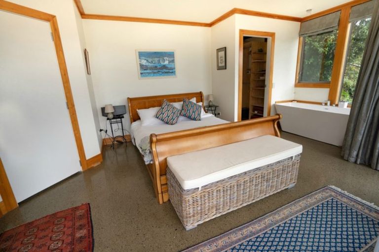 Photo of property in 300b Oriental Parade, Oriental Bay, Wellington, 6011