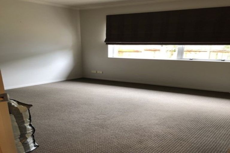 Photo of property in 7 Allerton Place, Wattle Downs, Auckland, 2103