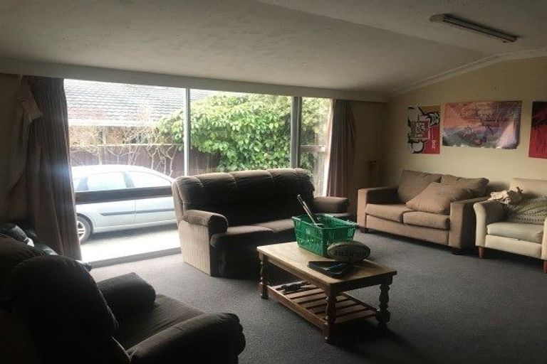 Photo of property in 429 Avonhead Road, Avonhead, Christchurch, 8042
