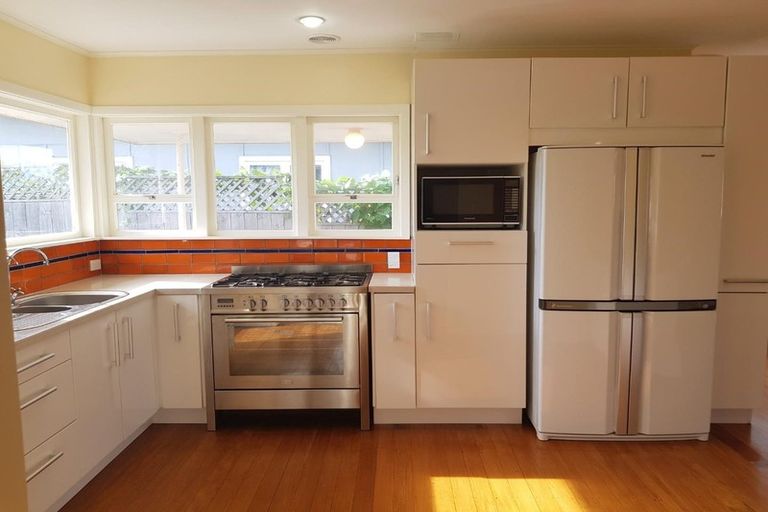 Photo of property in 19 David Street, Bayswater, Auckland, 0622