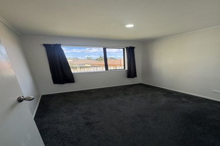 Photo of property in 37 Metcalfe Road, Ranui, Auckland, 0612