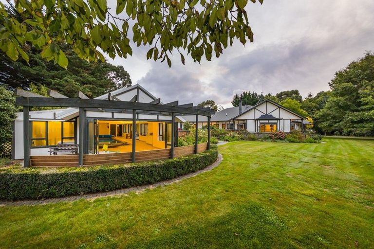 Photo of property in 44 Innerwell Lane, Ashhurst, Palmerston North, 4470