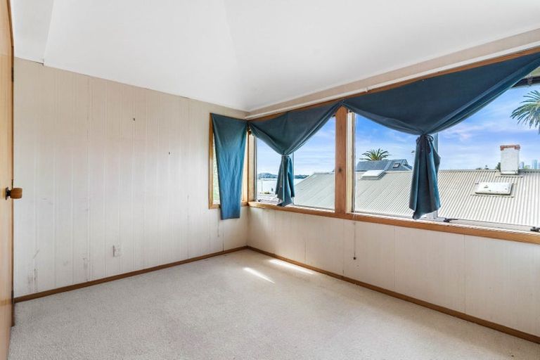 Photo of property in 103 Queen Street, Northcote Point, Auckland, 0627