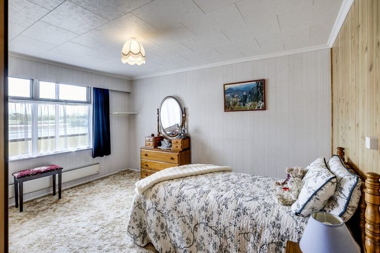 Photo of property in 61 Meeanee Quay, Westshore, Napier, 4110