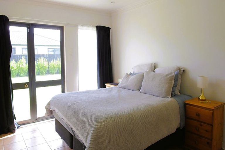 Photo of property in 77 Roberts Line, Kelvin Grove, Palmerston North, 4414