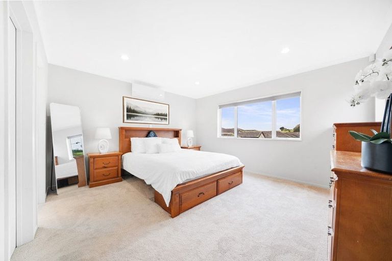 Photo of property in 15 Portofina Place, Flat Bush, Auckland, 2019
