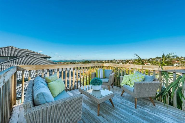 Photo of property in 153c Hobsonville Road, West Harbour, Auckland, 0618