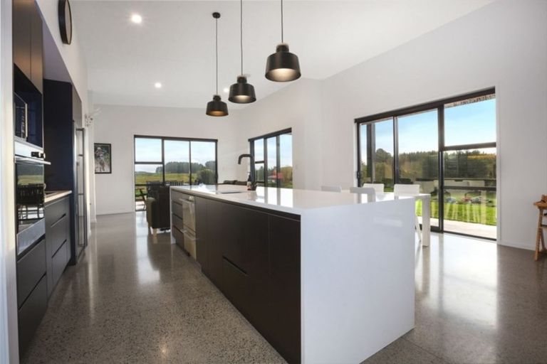 Photo of property in 9 Kristin Place, Manakau, Levin, 5573