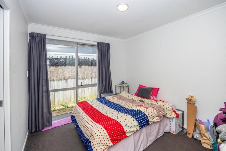 Photo of property in 12 Crescent Court, Melville, Hamilton, 3206