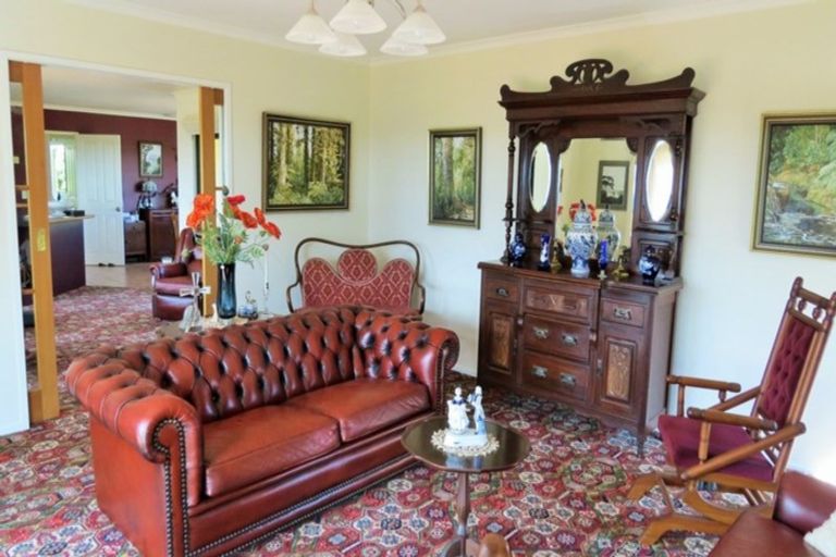 Photo of property in 104 Martin Road, Upper Moutere, 7175