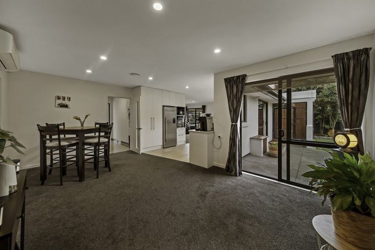 Photo of property in 11 Baltic Place, Northwood, Christchurch, 8051