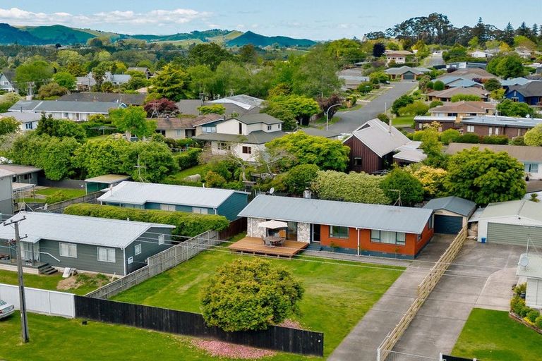 Photo of property in 42 Shakespeare Street, Leamington, Cambridge, 3432