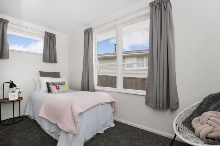 Photo of property in 10 Olive Street, Manurewa, Auckland, 2102