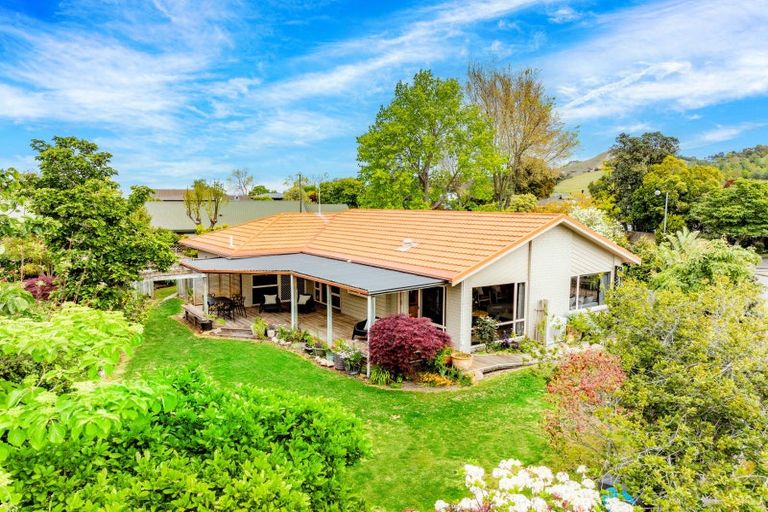 Photo of property in 4 Bishops Close, Greenmeadows, Napier, 4112