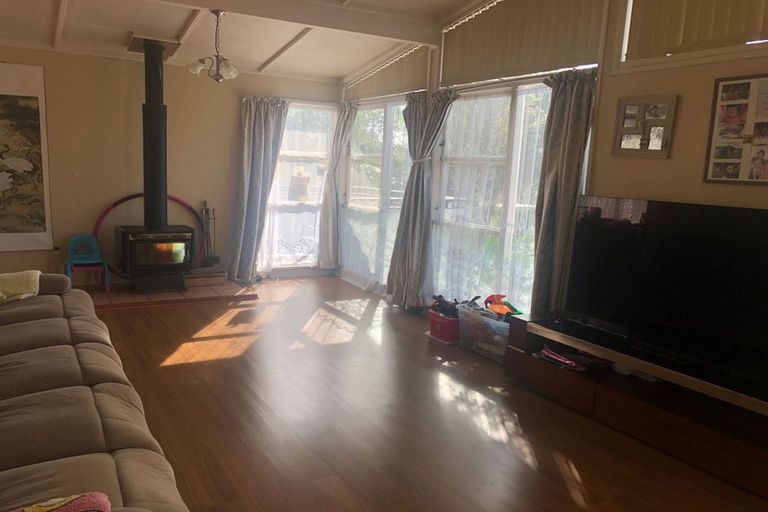 Photo of property in 1 Rosalind Road, Glenfield, Auckland, 0629