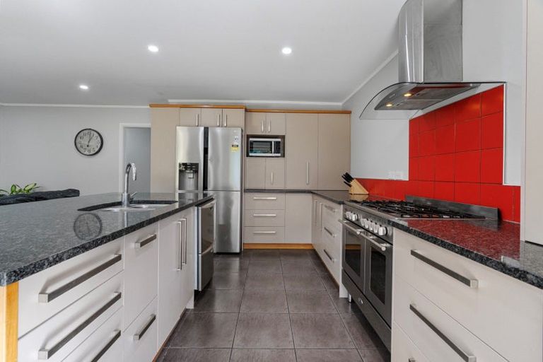 Photo of property in 24 Sauvignon Place, Pyes Pa, Tauranga, 3112