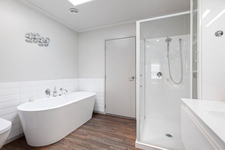 Photo of property in 162 Oteki Park Drive, Welcome Bay, Tauranga, 3112