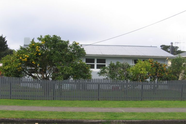 Photo of property in 37 West End Avenue, Woodhill, Whangarei, 0110