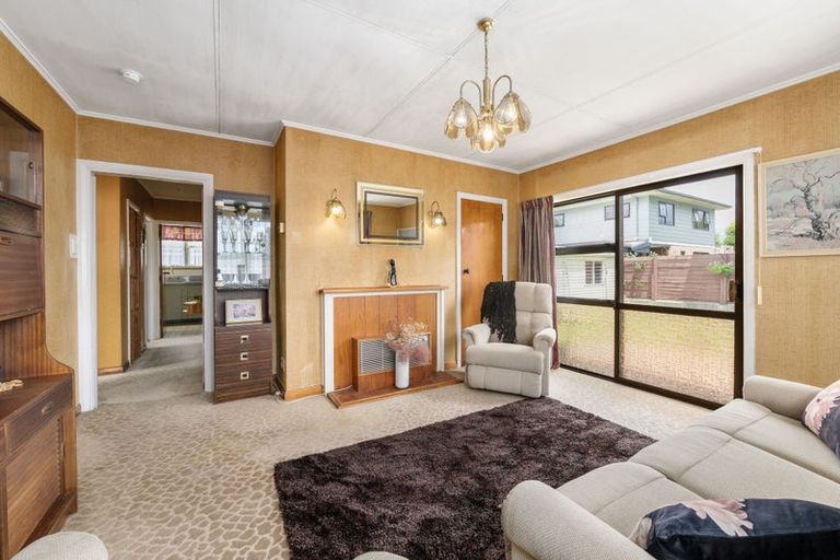 Photo of property in 53 Kenney Crescent, Fairfield, Hamilton, 3214