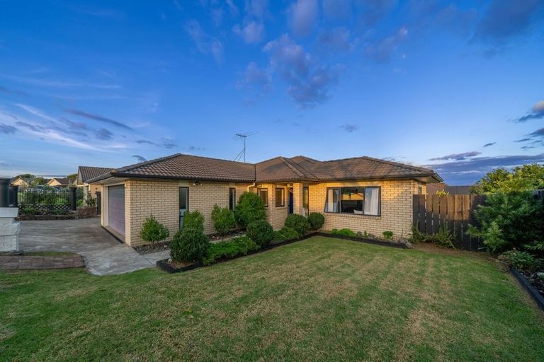 Photo of property in 45 Nicholas Gibbons Drive, Clendon Park, Auckland, 2103