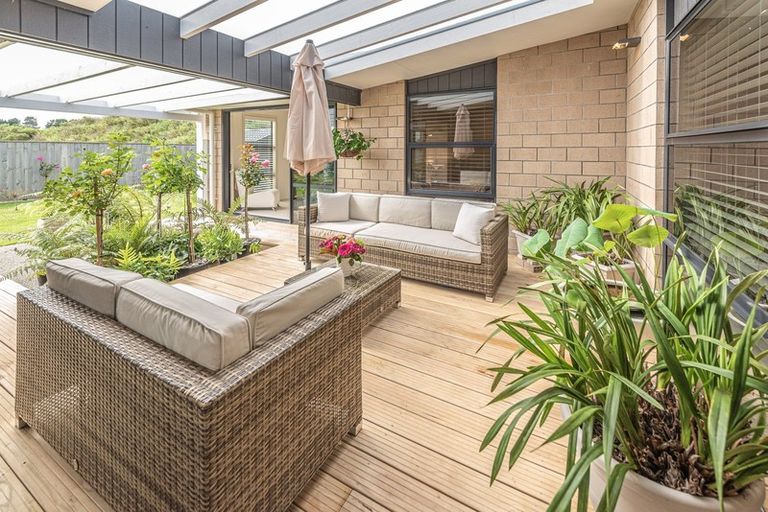 Photo of property in 45 Golf Vue Place, Castlecliff, Whanganui, 4501