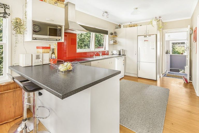 Photo of property in 11 Augusta Street, Fairfield, Hamilton, 3214