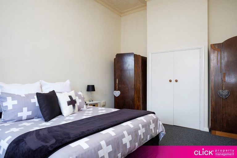 Photo of property in 111 Macandrew Road, South Dunedin, Dunedin, 9012