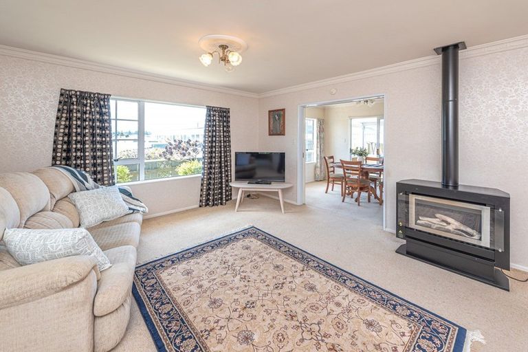 Photo of property in 28 Lindsey Crescent, Springvale, Whanganui, 4501