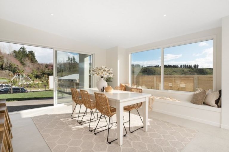 Photo of property in 86 Whakaturou Crescent, Pyes Pa, Tauranga, 3112