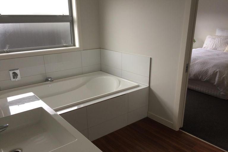 Photo of property in 83 Rosalie Terrace, Kelvin Grove, Palmerston North, 4414