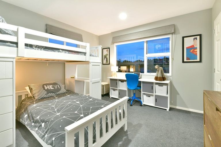 Photo of property in 6 Blue Heron Rise, Stanmore Bay, Whangaparaoa, 0932